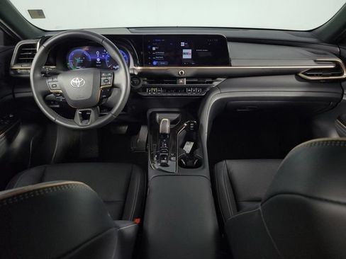 Used 2026 Toyota Crown AWD/4WD image 25