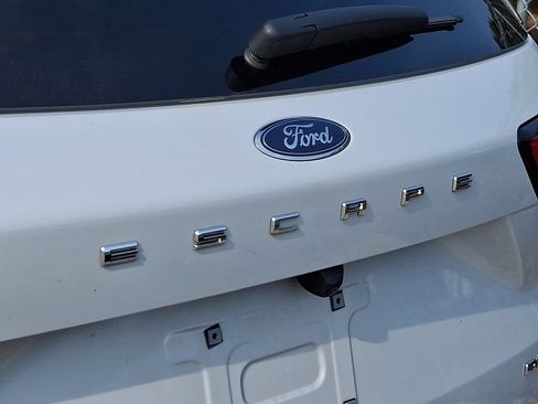 Used 2025 Ford Escape ST-Line Select AWD/4WD image 11