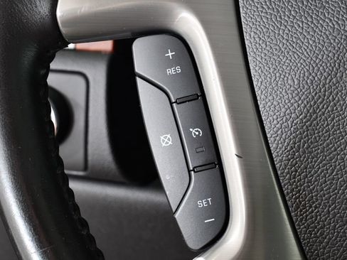 Used 2013 GMC Sierra 1500 SLT w/ SLT Convenience Package AWD/4WD image 28