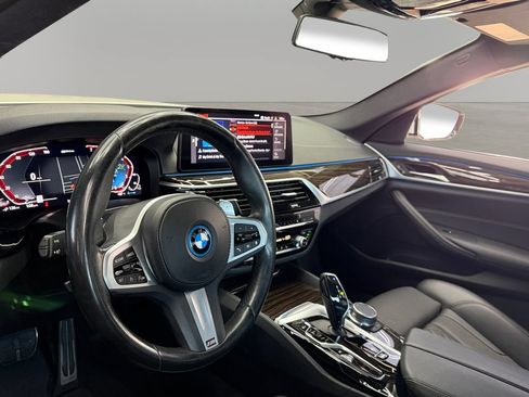 Used 2023 BMW 530e w/ M Sport Package RWD image 16