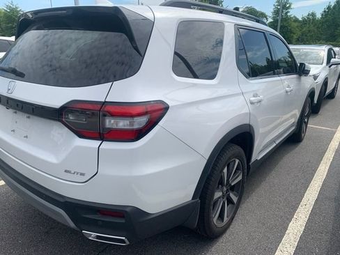 Used 2024 Honda Pilot Elite image 5