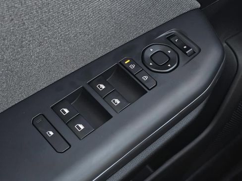 New 2025 Kia K4 EX image 21