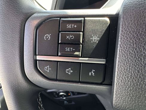 Used 2025 Ford F150 XLT w/ Equipment Group 301A Standard AWD/4WD image 17