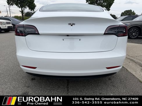Used 2023 Tesla Model 3 Standard Range RWD image 4