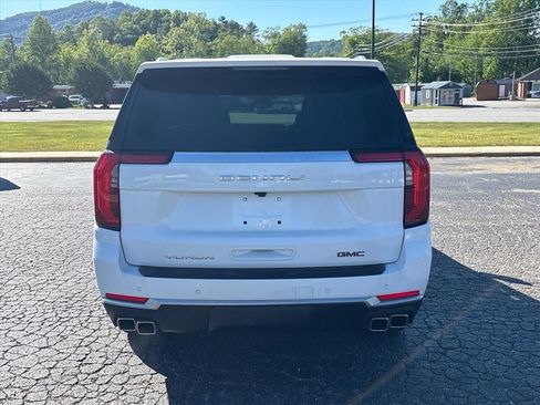 Used 2026 GMC Yukon XL Denali w/ Sun & Power Step Package AWD/4WD image 6