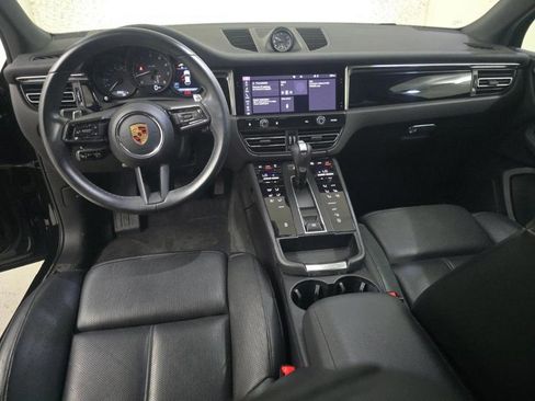 Used 2024 Porsche Macan Turbo AWD/4WD image 6