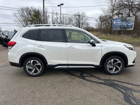 Used 2022 Subaru Forester Touring w/ Popular Package #2 image 8