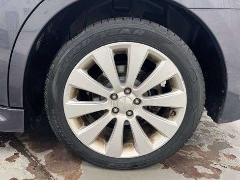 Used 2010 Subaru Legacy 2.5i Limited AWD/4WD image 25
