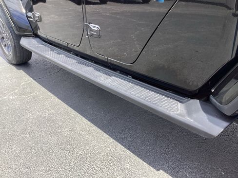 Used 2023 Jeep Gladiator Overland w/ LED Lighting Group image 35