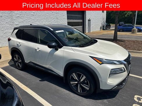 Certified 2023 Nissan Rogue SL w/ SL Premium Package AWD/4WD image 10