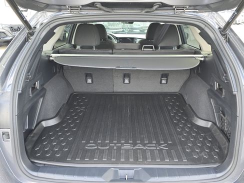 Certified 2025 Subaru Outback Premium w/ Popular Package #1A image 17
