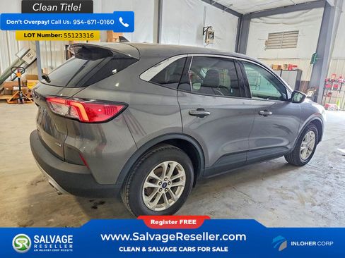 Used 2022 Ford Escape SE w/ Cold Weather Package FWD image 4