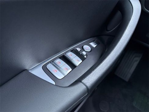 Used 2024 BMW X3 xDrive30i w/ Premium Package image 32