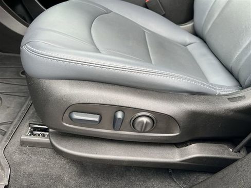 Certified 2024 Buick Enclave Essence w/ LPO, Floor Liner Package AWD/4WD image 19