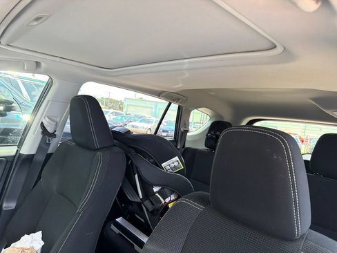 Used 2018 Toyota RAV4 XLE w/ Plus Extra Value Package FWD image 4