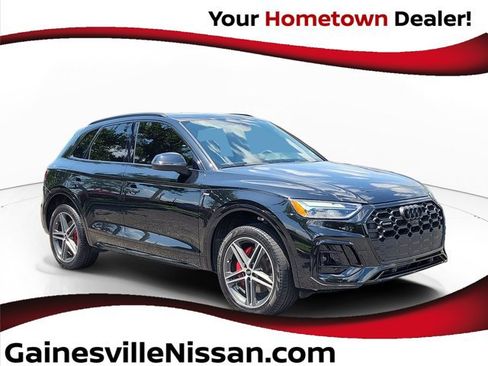 Used 2024 Audi Q5 e Premium Plus AWD/4WD image 1