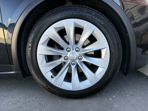 Used 2018 Tesla Model X 100D AWD/4WD image 33