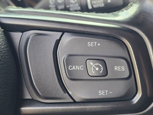 Used 2021 Jeep Wrangler Sport AWD/4WD image 24