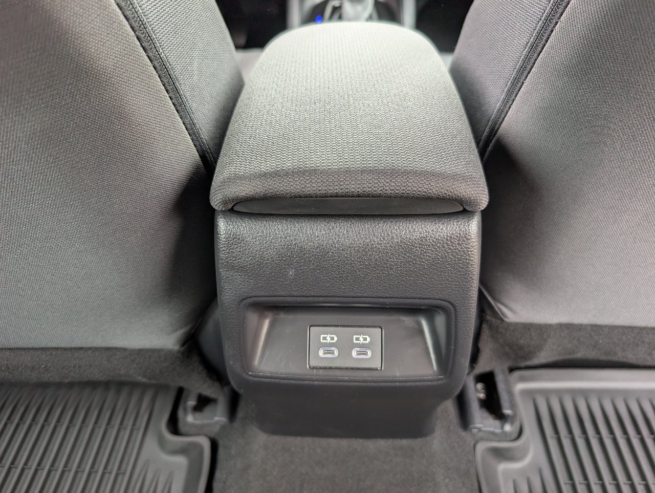 Used 2026 Toyota Corolla SE FWD image 7
