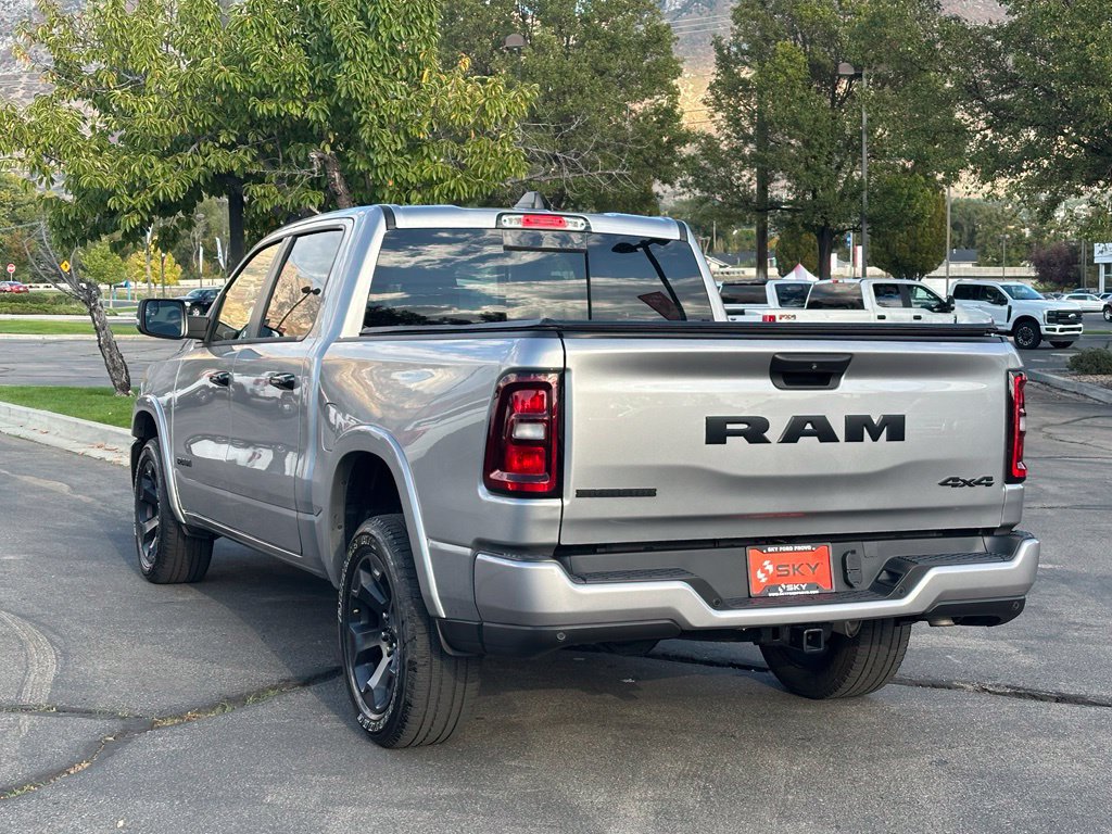 Used 2025 RAM 1500 Big Horn AWD/4WD image 11