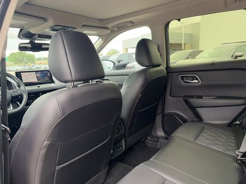 Used 2024 Nissan Rogue Platinum w/ Platinum Premium Package FWD image 24