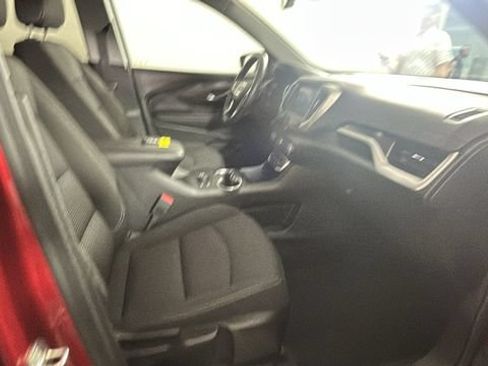 Used 2023 GMC Terrain SLE w/ Driver Convenience Package AWD/4WD image 28