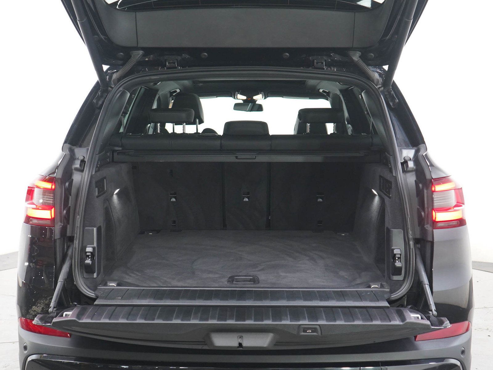 Used 2022 BMW X5 xDrive40i AWD/4WD image 18