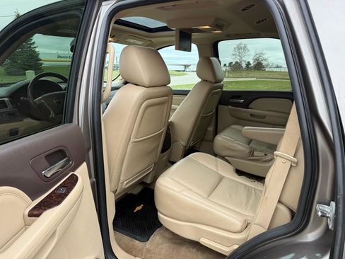 Used 2011 GMC Yukon Denali image 16