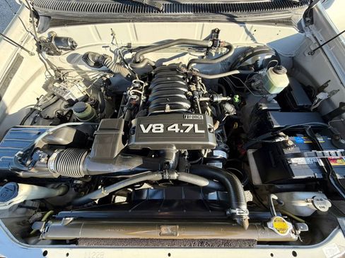 Used 2005 Toyota Tundra SR5 AWD/4WD image 16