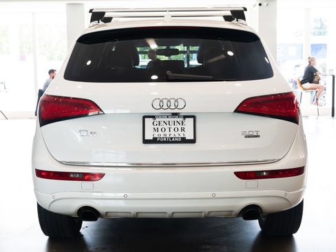 Used 2015 Audi Q5 2.0T Premium Plus w/ Technology Package AWD/4WD image 5