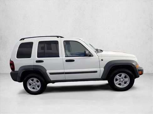 Used 2007 Jeep Liberty Sport image 5