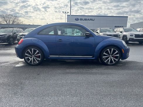Used 2012 Volkswagen Beetle 2.0T w/ Lamp & Wheel Pkg image 15