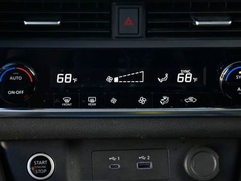 Used 2023 Nissan Rogue SV image 21