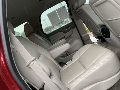Used 2011 Chevrolet Tahoe LTZ AWD/4WD image 12