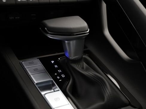 New 2026 Hyundai Elantra Limited image 16