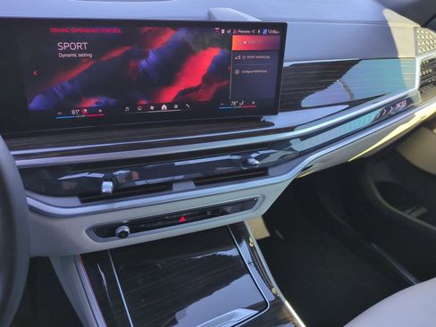 Certified 2024 BMW X5 xDrive40i w/ Premium Package image 29