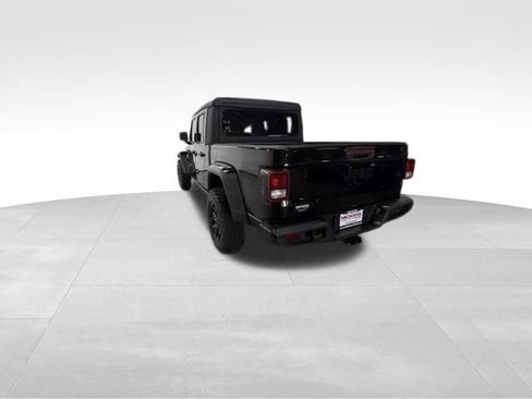 Used 2022 Jeep Gladiator Sport AWD/4WD image 9