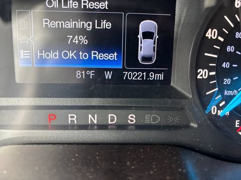 Used 2016 Ford Edge SEL AWD/4WD image 16