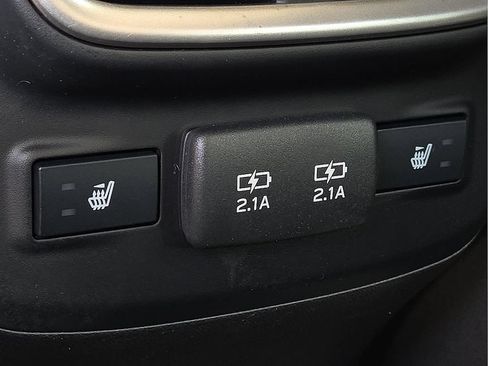 Used 2022 Subaru Outback Limited AWD/4WD image 11