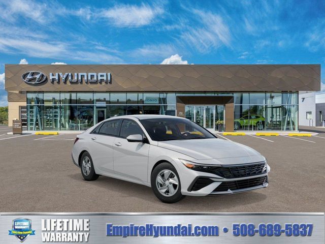 New 2026 Hyundai Elantra SE FWD image 2
