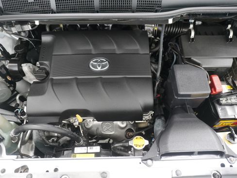 Used 2015 Toyota Sienna LE FWD image 26