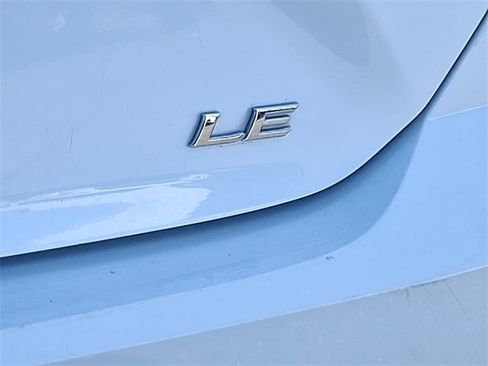 Used 2025 Toyota Camry LE image 31