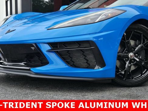 Used 2022 Chevrolet Corvette Stingray w/ Engine Appearance Package image 3