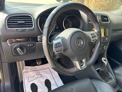 Used 2011 Volkswagen GTI 2-Door FWD image 18