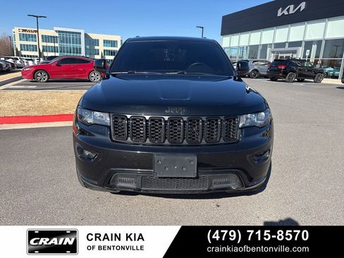 Used 2019 Jeep Grand Cherokee Altitude image 7