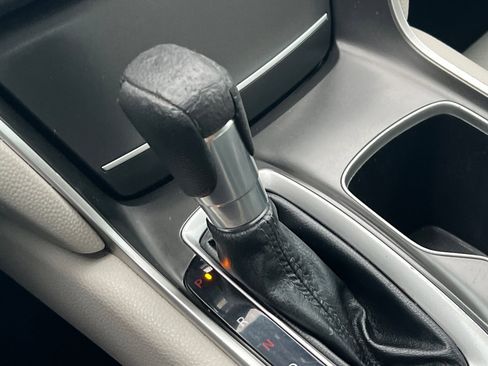 Used 2018 Honda Accord LX image 17