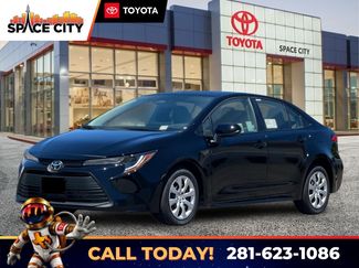 New 2026 Toyota Corolla LE FWD video 1