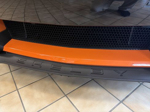 Used 2020 Ford Mustang Shelby GT500 w/ Technology Package image 10