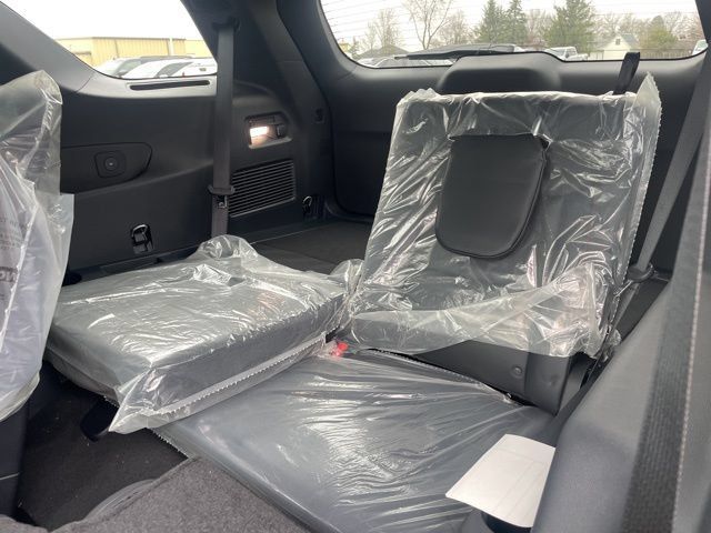 New 2026 Ford Explorer ST-Line AWD/4WD image 11