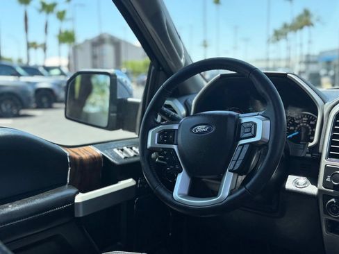 Used 2019 Ford F150 Lariat w/ Equipment Group 502A Luxury AWD/4WD image 7